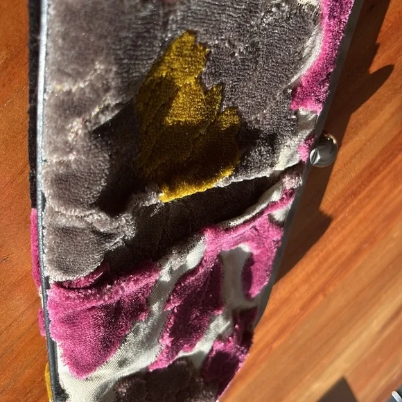 Glenda Gies Clutch Tapestry Purse - Picture 9 of 10